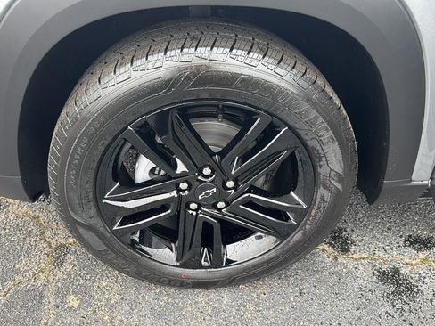 New 2026 Chevrolet Trax ACTIV w/ Sunroof Package FWD image 30