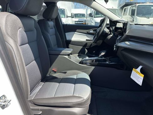 New 2026 Chevrolet Trax LT w/ Driver Confidence Package FWD image 25