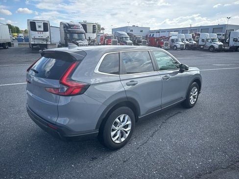 Used 2023 Honda CR-V LX image 5
