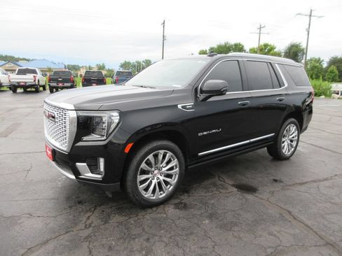 Used 2023 GMC Yukon Denali w/ Denali Reserve Package AWD/4WD image 12