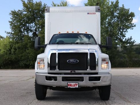 Used 2019 Ford F750 2WD Regular Cab Super Duty image 3