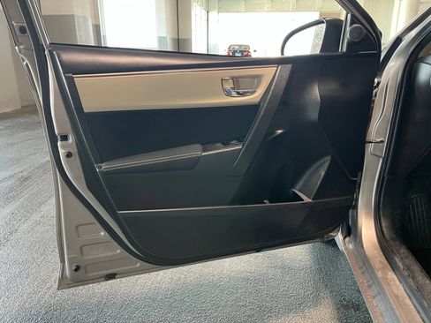 Used 2016 Toyota Corolla LE FWD image 15