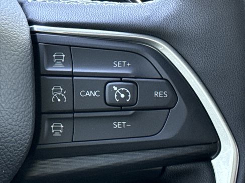 New 2026 Jeep Grand Cherokee L 4WD image 21