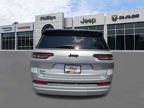 New 2026 Jeep Grand Cherokee L Limited AWD/4WD image 4