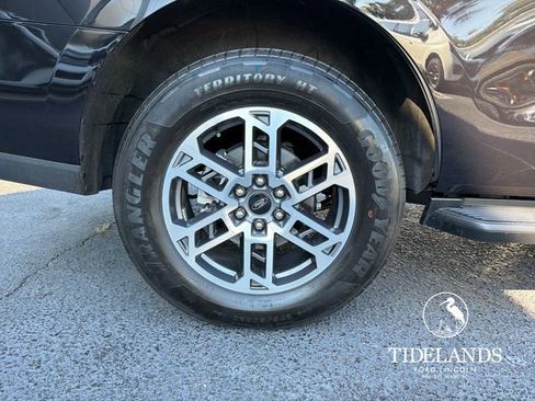 Certified 2025 Ford Expedition Active RWD image 35