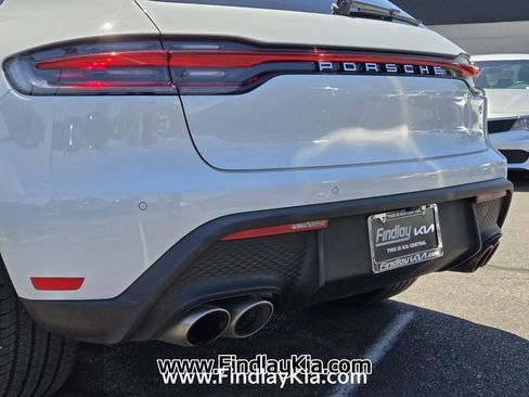 Used 2022 Porsche Macan S AWD/4WD image 7