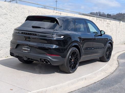 New 2026 Porsche Cayenne AWD/4WD image 6