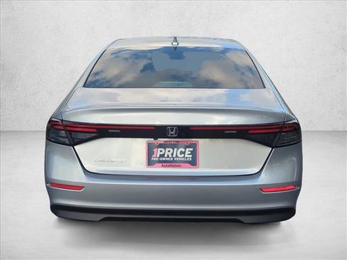 Used 2025 Honda Accord LX image 7