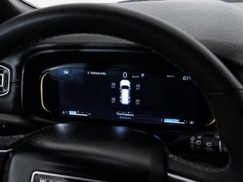 Used 2024 Jeep Wagoneer Series II image 19