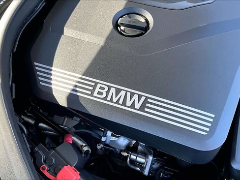 Used 2021 BMW 330i Sedan w/ Convenience Package image 31