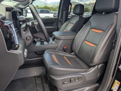 Used 2024 GMC Sierra 1500 AT4 w/ Technology Package AWD/4WD image 15