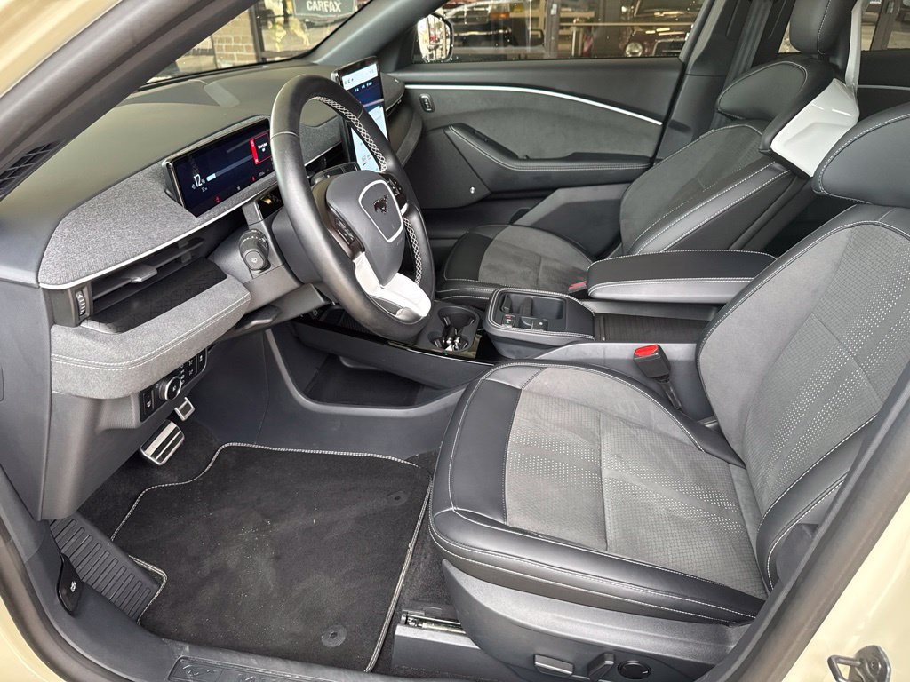Used 2025 Ford Mustang Mach-E GT AWD/4WD image 8