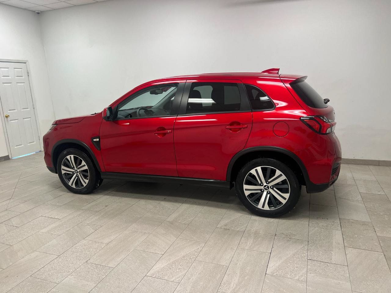 Used 2024 Mitsubishi Outlander Sport AWD image 11