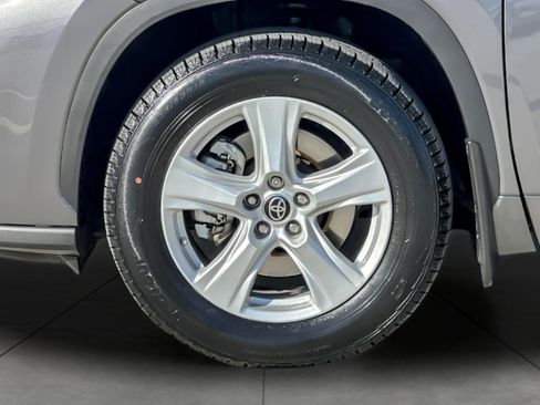 Certified 2023 Toyota Highlander LE w/ Protection Package #3 (TMS) image 26