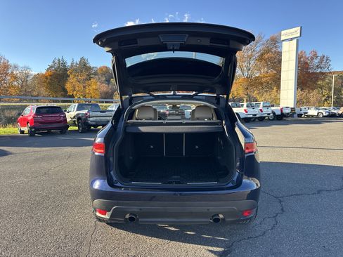 Used 2020 Jaguar F-PACE Prestige image 33
