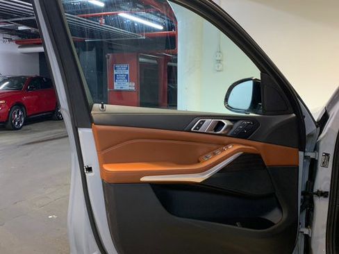 Used 2023 BMW X7 xDrive40i w/ M Sport Package image 12