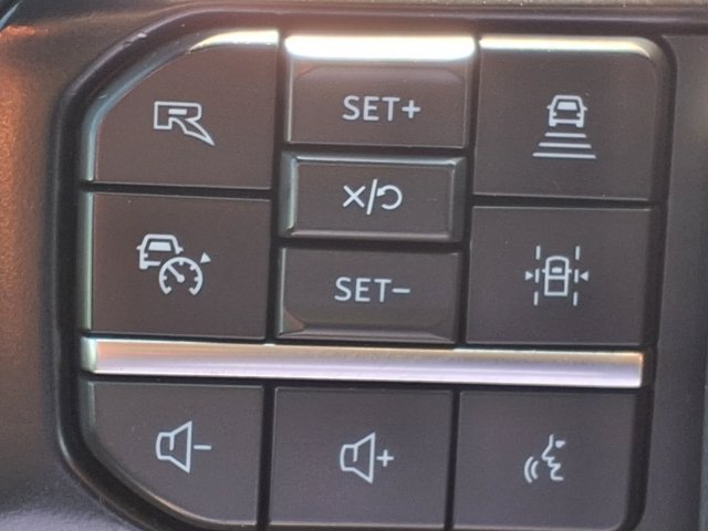 Used 2023 Ford F150 Raptor AWD/4WD image 12