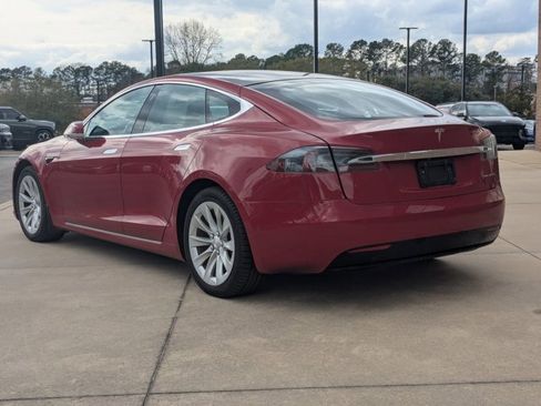Used 2020 Tesla Model S Long Range Plus image 7