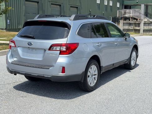 Used 2015 Subaru Outback 2.5i Premium AWD/4WD image 7