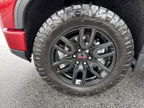 Used 2024 GMC Sierra 1500 Elevation image 13