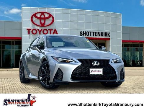 Used 2025 Lexus IS 350 F Sport RWD image 1