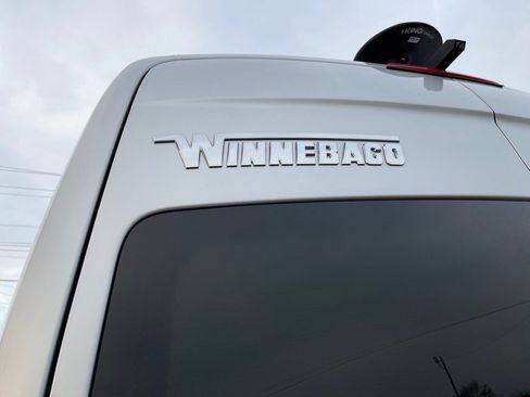 Used 2017 Mercedes-Benz Sprinter 3500 image 12