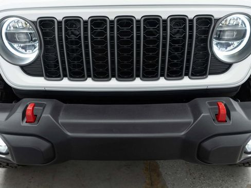 Used 2026 Jeep Wrangler Unlimited Rubicon w/ Safety Group AWD/4WD image 40
