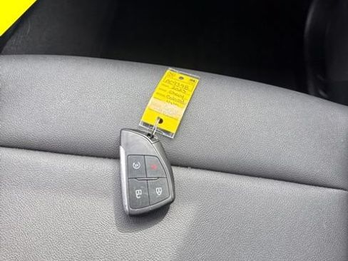 Used 2023 Chevrolet Colorado LT w/ LT Convenience Package III AWD/4WD image 32