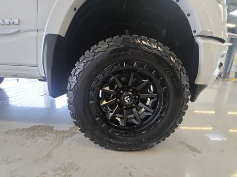 Used 2022 RAM 1500 Limited AWD/4WD image 29