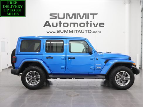 Used 2022 Jeep Wrangler Unlimited Sahara w/ LED Lighting Group AWD/4WD image 1
