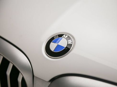 Used 2023 BMW X3 sDrive30i w/ Premium Package RWD image 9