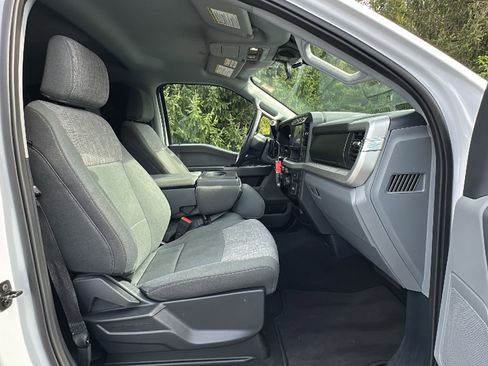 Used 2024 Ford F250 XLT image 25