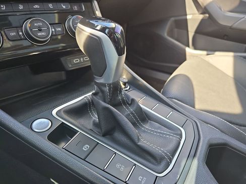 Used 2023 Volkswagen Jetta SEL image 25