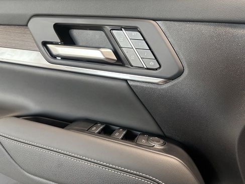 New 2026 GMC Terrain Denali w/ LPO, Floor Liner Package image 10