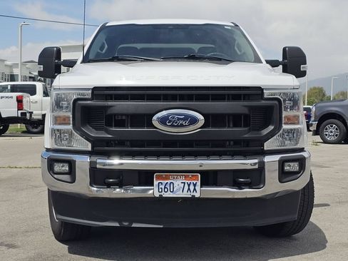 Used 2022 Ford F250 XL w/ Power Equipment Group AWD/4WD image 3