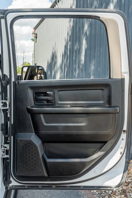 Used 2018 RAM 2500 Tradesman w/ Chrome Appearance Group AWD/4WD image 37