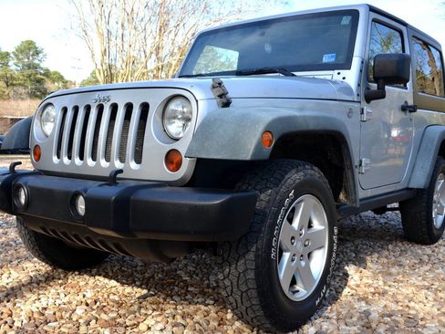 Used 2011 Jeep Wrangler Rubicon w/ Dual Top Group image 2