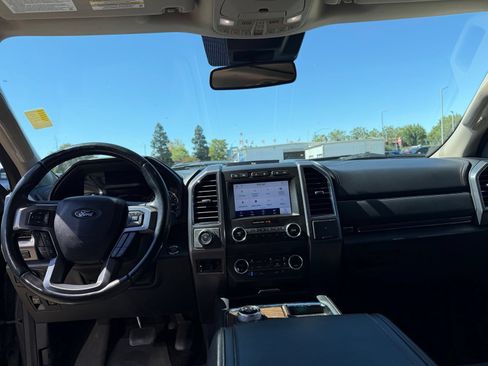 Used 2020 Ford Expedition Platinum AWD/4WD image 11