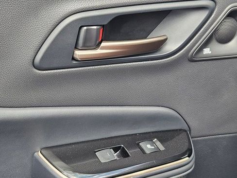 Used 2024 Toyota Crown Limited image 25