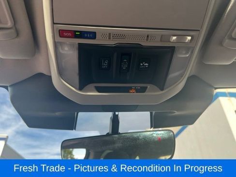 Used 2024 Subaru Forester Premium AWD/4WD image 16