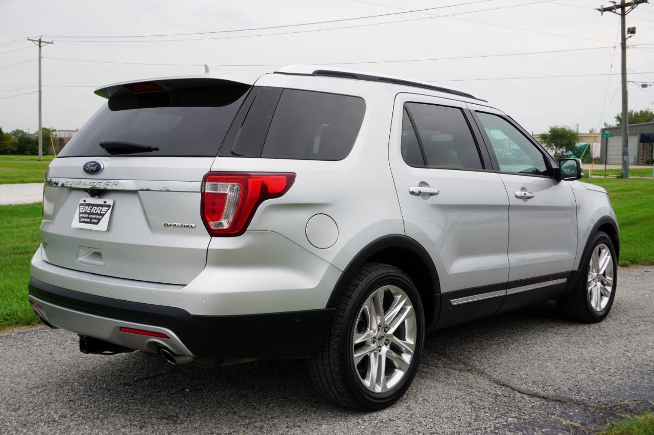 Used 2016 Ford Explorer Limited w/ Equipment Group 301A FWD image 24