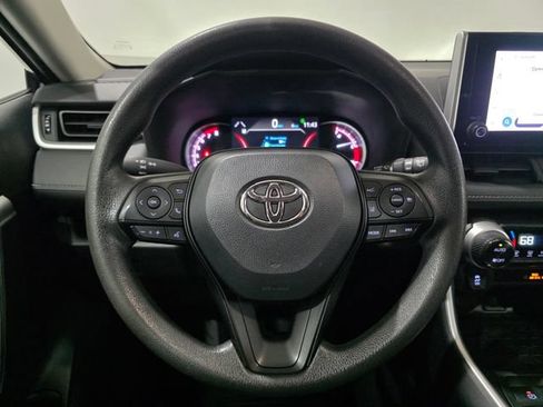 Used 2024 Toyota RAV4 XLE FWD image 16