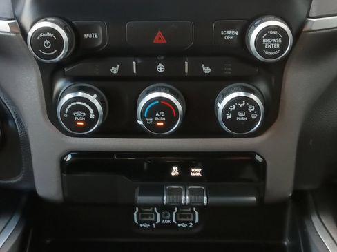 Used 2024 RAM 1500 Lone Star AWD/4WD image 4