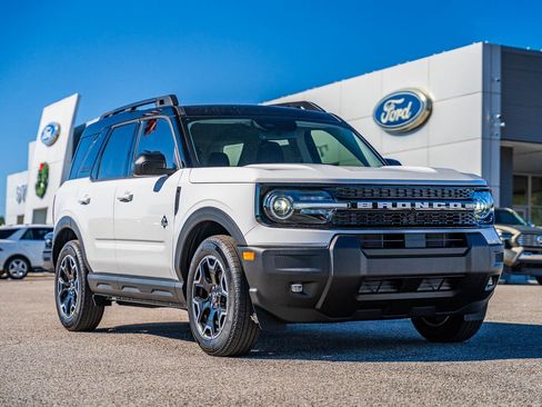 New 2025 Ford Bronco Sport Outer Banks image 1