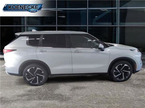 Used 2022 Mitsubishi Outlander SE image 6