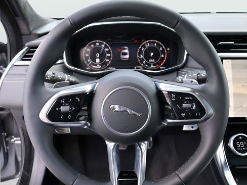 Used 2024 Jaguar XF R-Dynamic SE AWD/4WD image 28