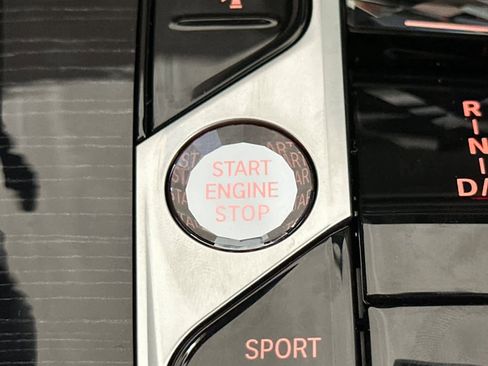 Used 2026 BMW X7 xDrive40i w/ M Sport Package image 23