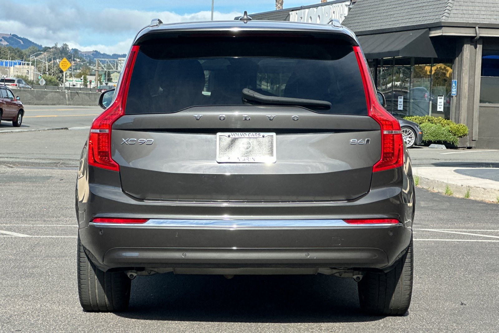 Certified 2023 Volvo XC90 B6 Plus w/ Protection Package Premier AWD/4WD image 8