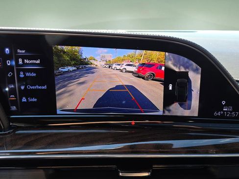 Certified 2022 Cadillac Escalade Sport Platinum w/ LPO, ONYX Package image 19