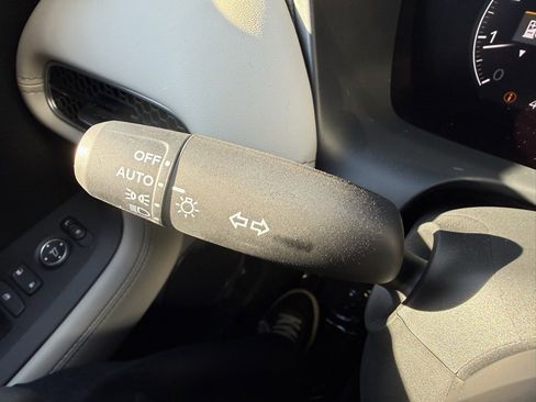 New 2026 Honda HR-V EX-L image 23